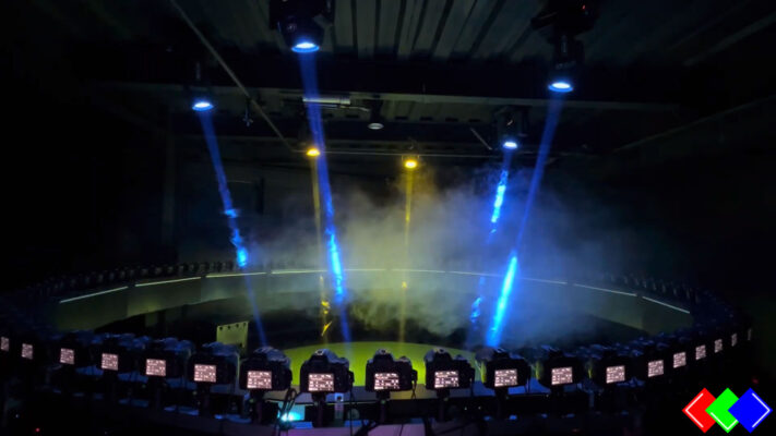 Hệ thống ánh sáng sân khấu cho OpenLive Group.