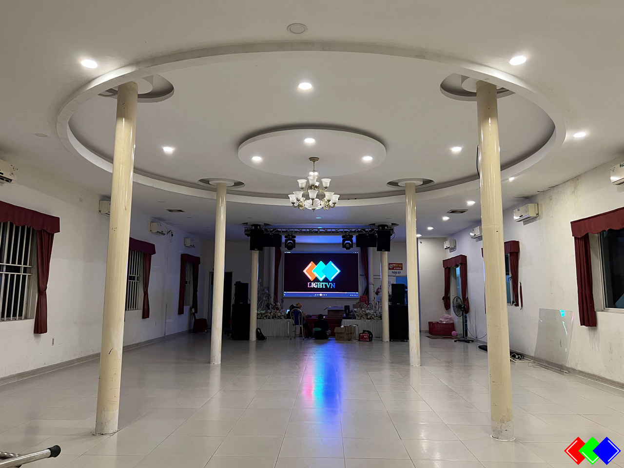 Màn Hình LED P4 Indoor Cho Nhà Hàng Hoàng Trang Wedding - Biên Hòa - Đồng Nai.