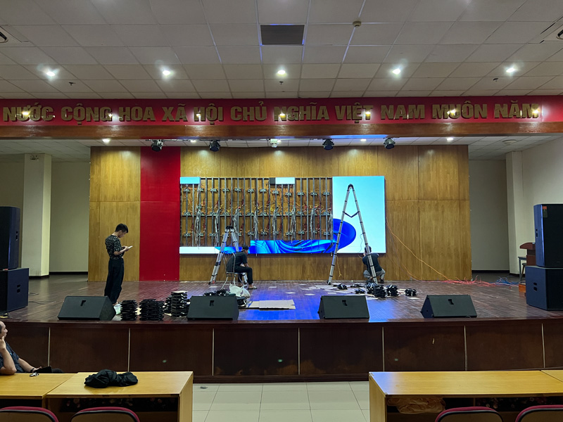 Lắp đặt màn hình LED P3