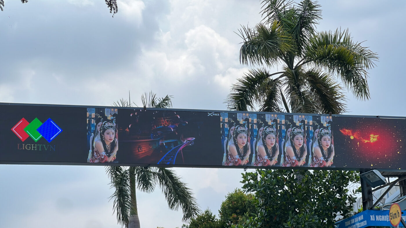 Màn hình LED ngoài trời cho tập đoàn TRACOMECO 8 Màn hình LED chiếu video