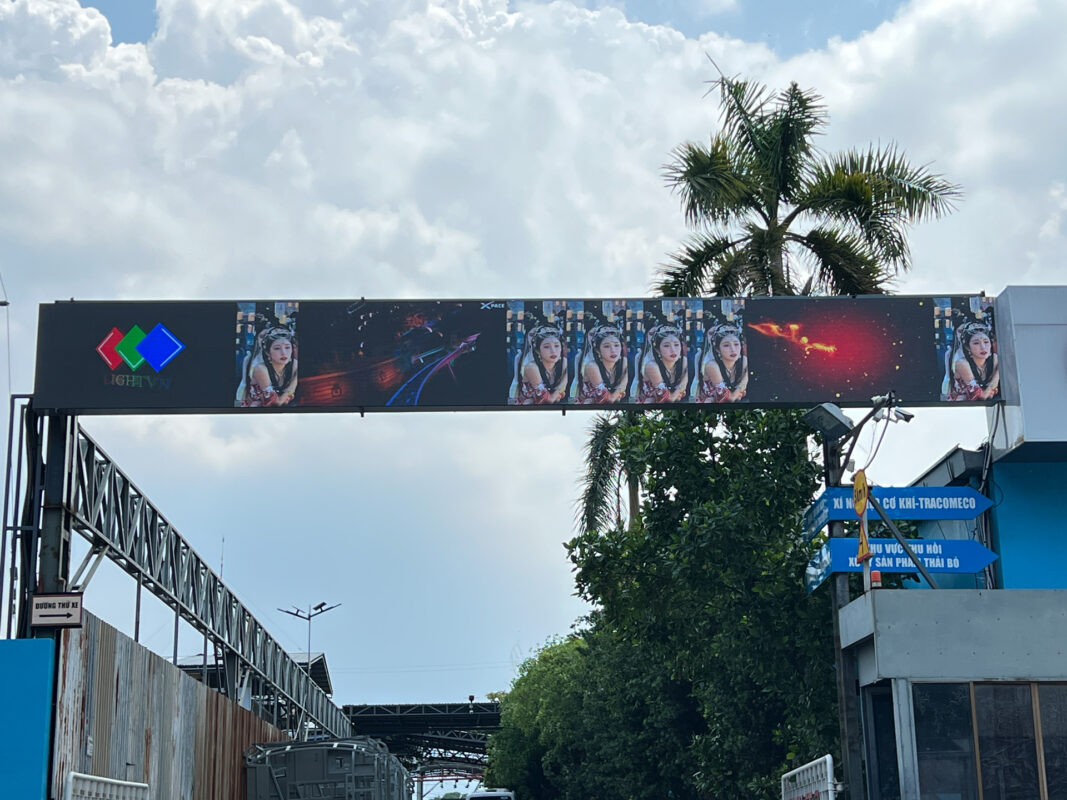 Màn hình LED ngoài trời cho tập đoàn TRACOMECO 1 Màn hình LED ngoài trời cho tập đoàn TRACOMECO