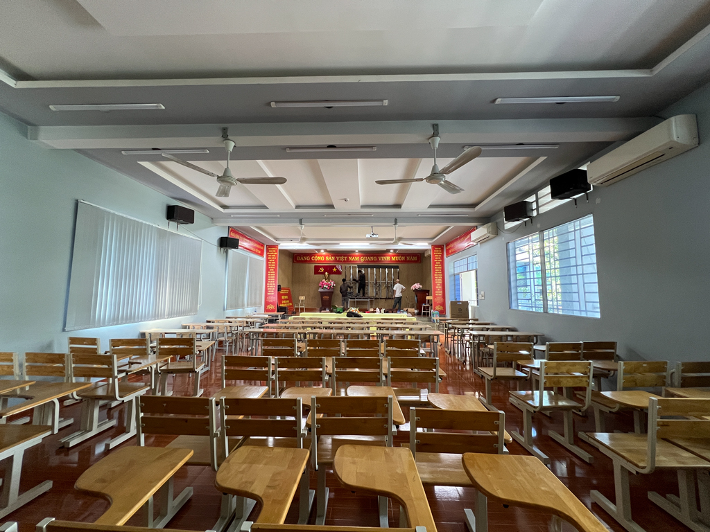Thi công màn hình LED cho trường học