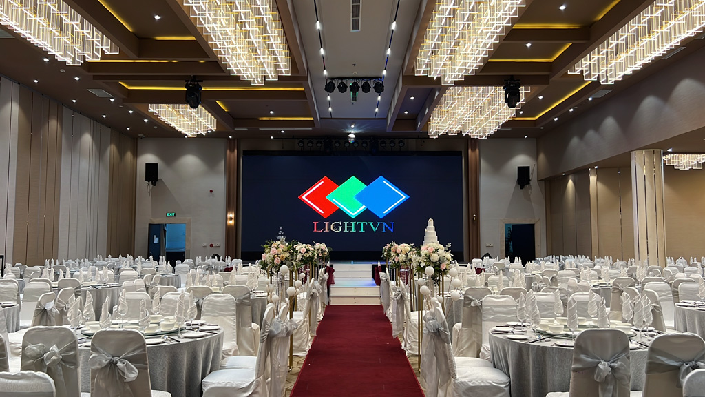 Dự án màn hình LED cỡ lớn cho trung tâm hội nghị – tiệc cưới Capella. 11 light viet nam