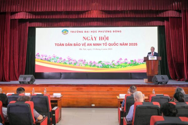Màn hình LED cỡ lớn cho trường Đại Học Phương Đông Hà Nội.