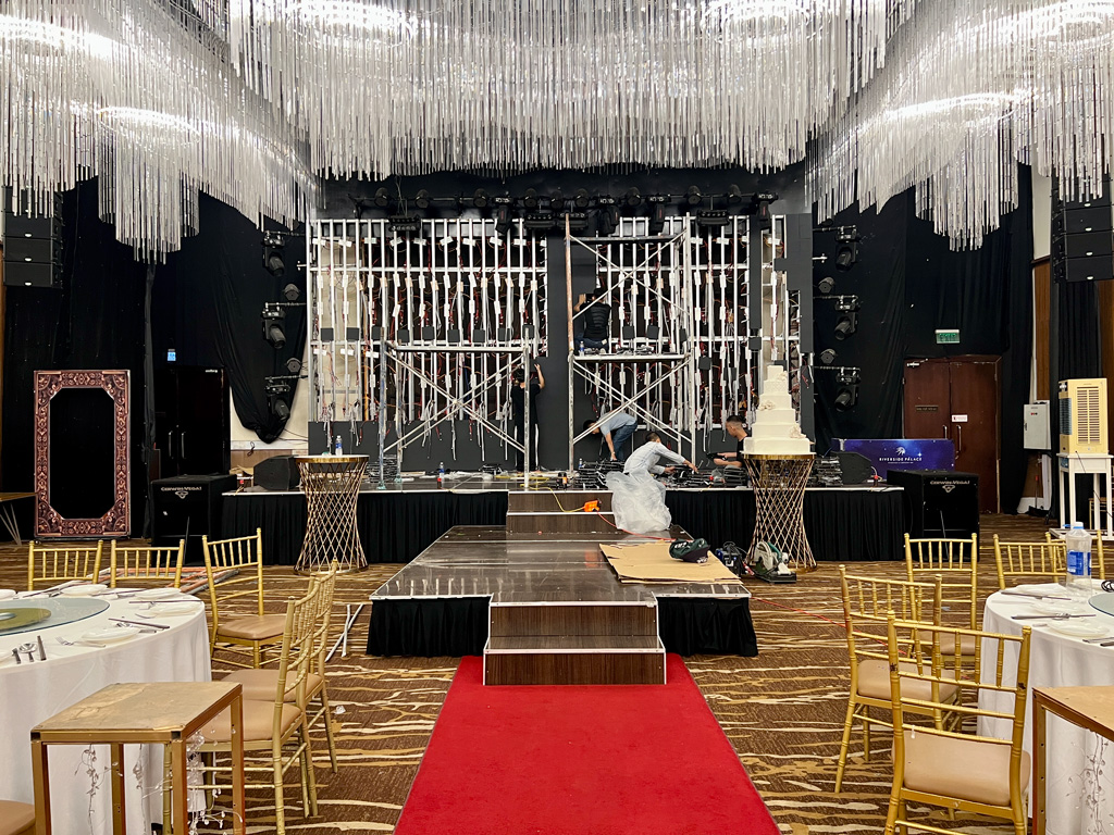 Cung cấp - Thi công lắp đặt màn hình LED cỡ lớn tại tập đoàn Riverside Palace. 10 Thi công lắp đặt màn hình LED tại TP.HCM