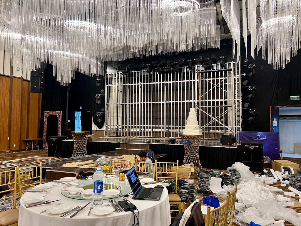 Cung cấp - Thi công lắp đặt màn hình LED cỡ lớn tại tập đoàn Riverside Palace. 6 Thi công màn hình LED