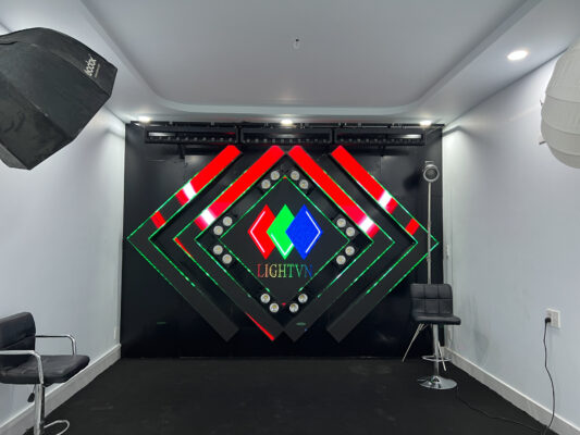 Màn hình LED đa hình cho phòng live stream.